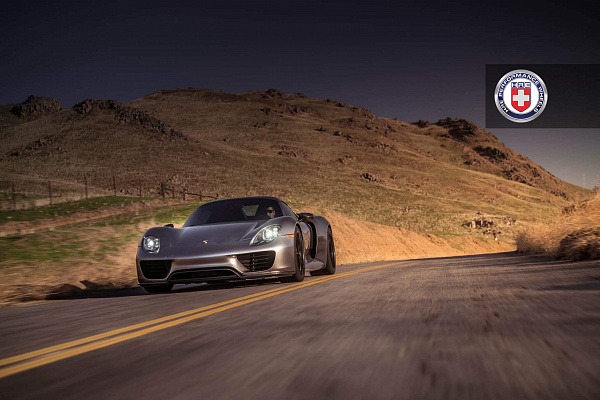 Фото дисков HRE P101 Черный глянец на Porsche 918 Spyder