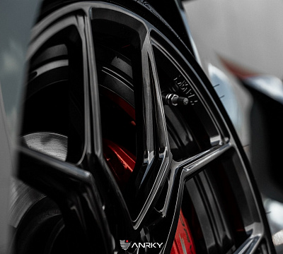 Фото дисков Anrky S2-X4 на Chevrolet Corvette C8