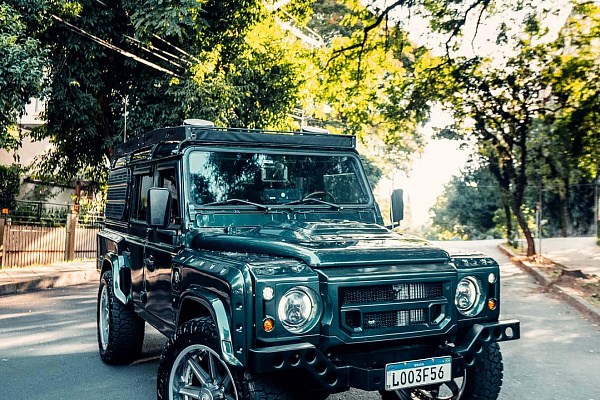 Фото дисков HRE HD188 Глянцевый тонированный лак на Land Rover Defender I