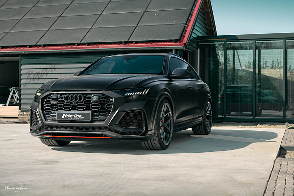 Фото дисков Brixton Forged PF7 Глянцевый графит на Audi Q8
