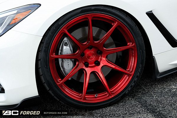 Фото дисков BC Forged RZ39 Красный глянец на Infiniti Q60 II