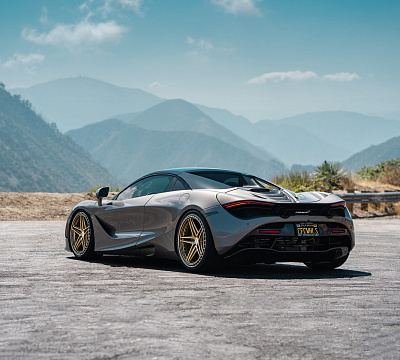Фото дисков CEC C25 на McLaren 720S