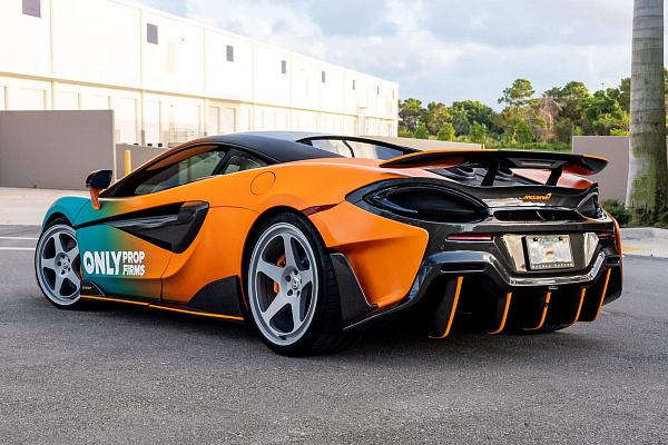 Фото дисков HRE 305 GT Серебро на McLaren 600