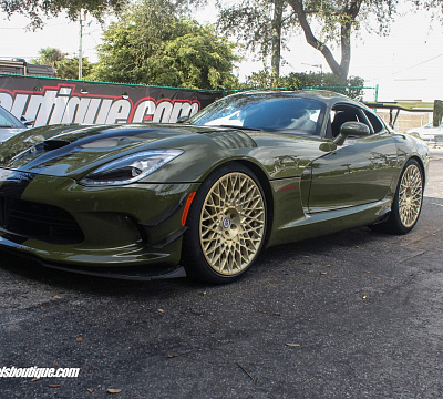 Фото дисков HRE 501M на Dodge Viper