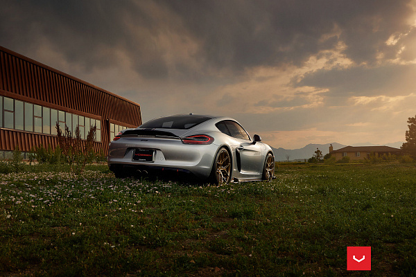 Фото дисков Vossen HF-5 Глянцевая бронза на Porsche Cayman II