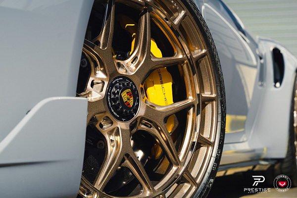 Фото дисков Vossen LC3-01 Глянцевое золото на Porsche 911 VIII