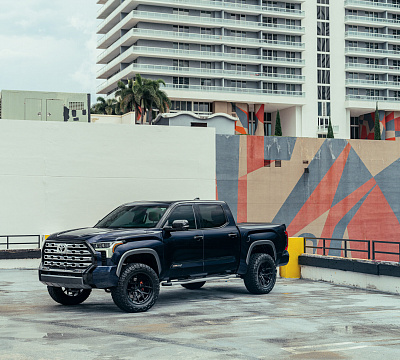 Фото дисков Vossen HF6-4 на Toyota Tundra III