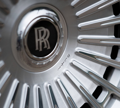 Фото дисков Brixton Forged LX07 на Rolls-Royce Wraith