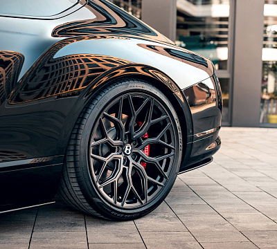 Фото дисков Vossen HF-2 на Bentley Continental GT III