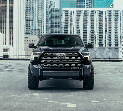 Фото дисков Vossen HF6-4 на Toyota Tundra III