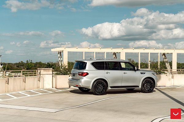 Фото дисков Vossen HF6-1 Глянцевый темный лак на Infiniti QX80 I
