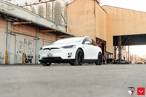 Фото дисков Vossen HF-4T Черный сатин на Tesla Model X
