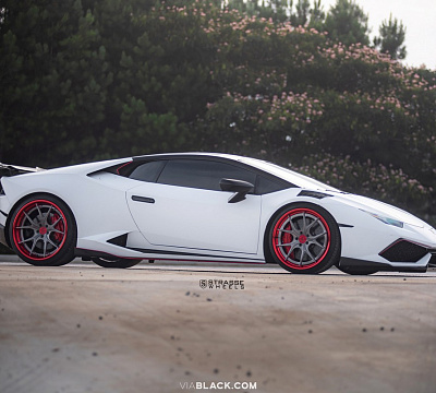 Фото дисков Strasse Wheels SM5R Deep Concave на Lamborghini Huracan