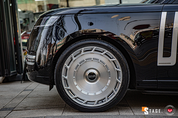 Фото дисков Vossen LC3-11T Глянцевый лак на Land Rover Range Rover V