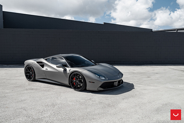 Фото дисков Vossen HF-5 Черный сатин на Ferrari 488