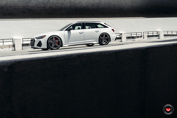 Фото дисков Vossen EVO-1R Глянцевый темный лак на Audi A/RS 6 (C8)
