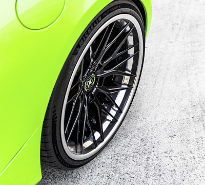 Фото дисков Strasse Wheels SV10M Deep Concave FS на McLaren 720S