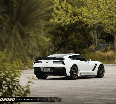 Фото дисков BC Forged RZ05 на Chevrolet Corvette C7