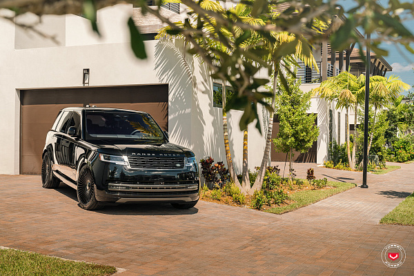 Фото дисков Vossen S17-16 Черный глянец на Range Rover V