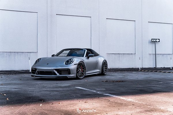 Фото дисков Anrky AN10 Глянцевый лак на Porsche 911 VIII