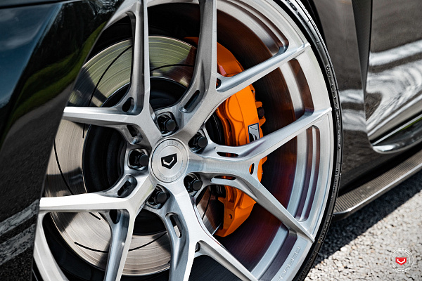 Фото дисков Vossen S21-01 Глянцевый тонированный лак на Ferrari 488