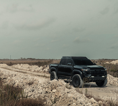 Фото дисков Vossen HFX-1 (6-Lug) на  Toyota Tacoma IV