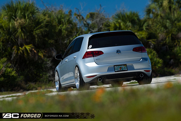 Фото дисков BC Forged LE81 // MLE81 Глянцевый лак на Volkswagen Golf VII