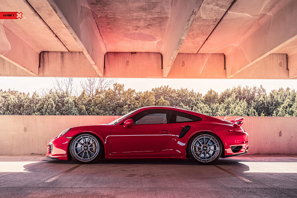 Фото дисков Anrky AN38 Глянцевый лак на Porsche 911 VII