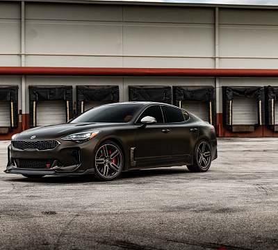 Фото дисков Vossen HF-1 на Kia Stinger
