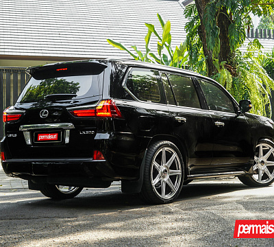 Фото дисков Vossen S17-11 на Lexus LX III