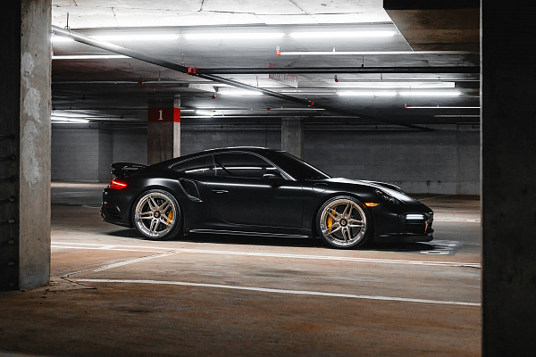 Фото дисков HRE S107SC Глянцевая шампань на Porsche 911 VII
