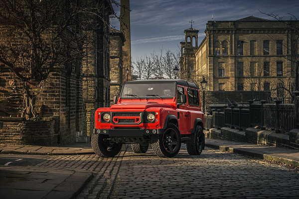 Фото дисков Kahn Mondial Retro  на Land Rover Defender I