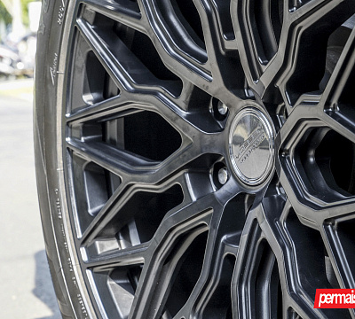 Фото дисков Vossen HF6-3 на Toyota Fortuner II