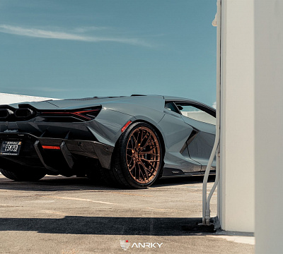 Фото дисков Anrky AN20 на Lamborghini Revuelto