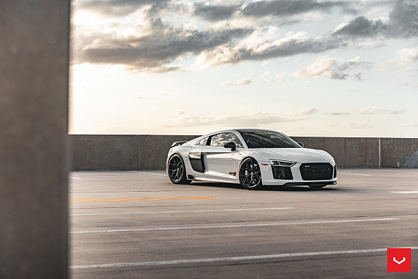 Фото дисков Vossen HF-5 Черный глянец на Audi R8 (4S)