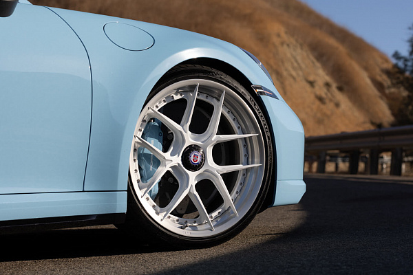 Фото дисков HRE S101SC Белый глянец на Porsche 911 VIII