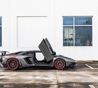 Фото дисков Strasse Wheels SV10-RS Performance на Lamborghini Aventador