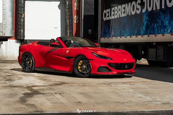 Фото дисков Anrky AN11 Черный глянец на Ferrari Portofino