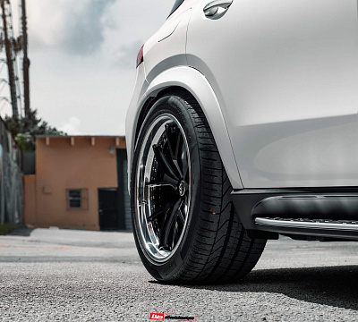 Фото дисков HRE S101 на Mercedes-Benz GLE II