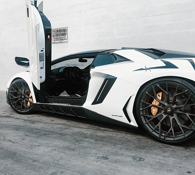 Фото дисков Brixton Forged PF10 на Lamborghini Aventador
