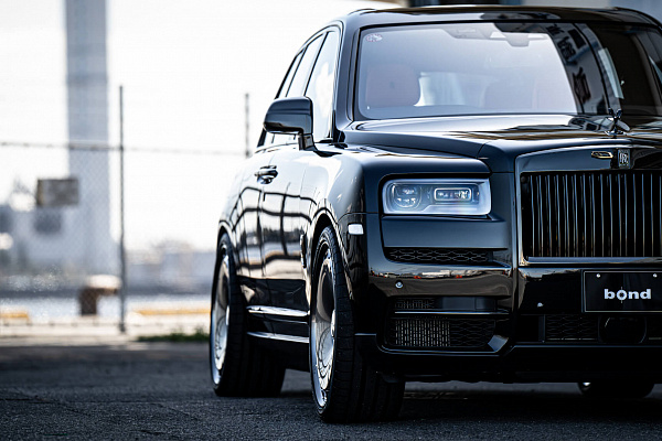 Фото дисков HRE L108M Полированный лак на Rolls-Royce Cullinan