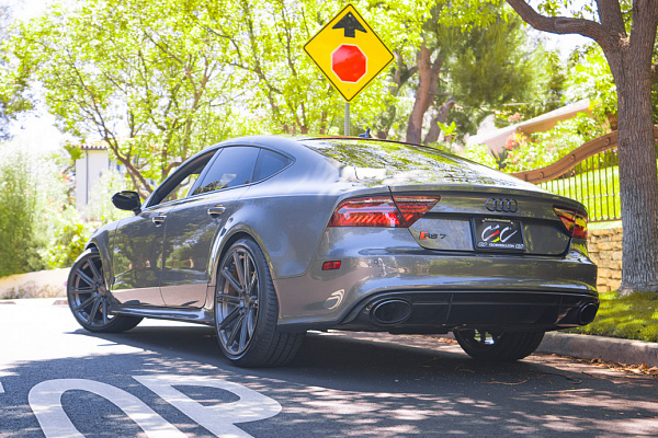 Фото дисков CEC C882 Глянцевый темный лак на Audi A/RS 7 (4G)