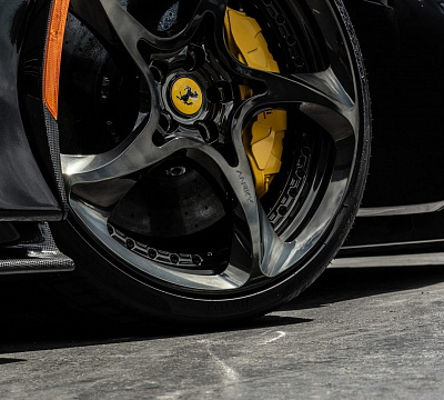 Фото дисков Anrky XR-205 на Ferrari SF90