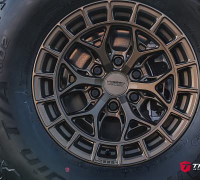 Фото дисков Vossen HFX-1 (6-Lug) на Ford Bronco