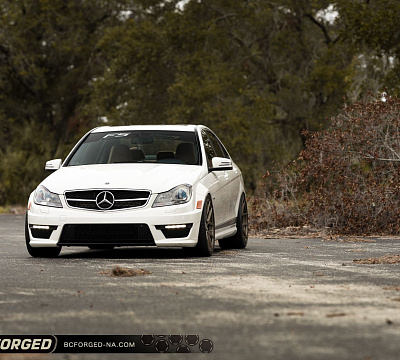Фото дисков BC Forged HCS02 на Mercedes-Benz C-Class (W204)