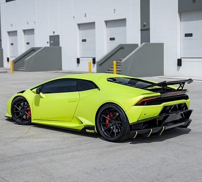 Фото дисков Strasse Wheels SV10T Deep Concave FS на Lamborghini Huracan