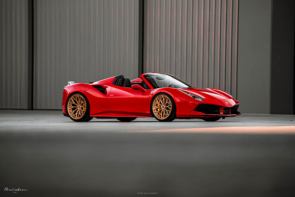 Фото дисков Brixton Forged CM6-R Глянцевая медь на Ferrari 488