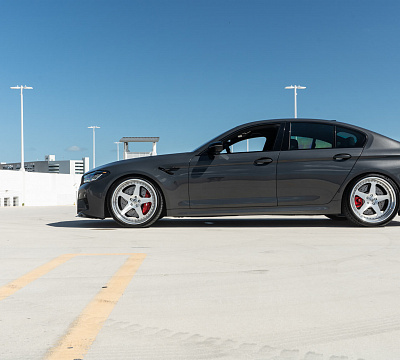 Фото дисков HRE 305 на BMW 5/M5 (G30/F90)