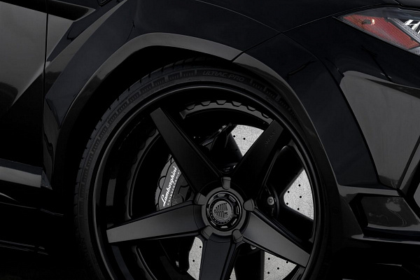 Фото дисков Anrky RS5.3 Черный сатин на Lamborghini Urus
