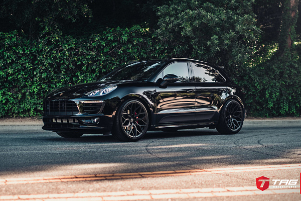 Фото дисков Vossen HF-2 Черный сатин на Porsche Macan I